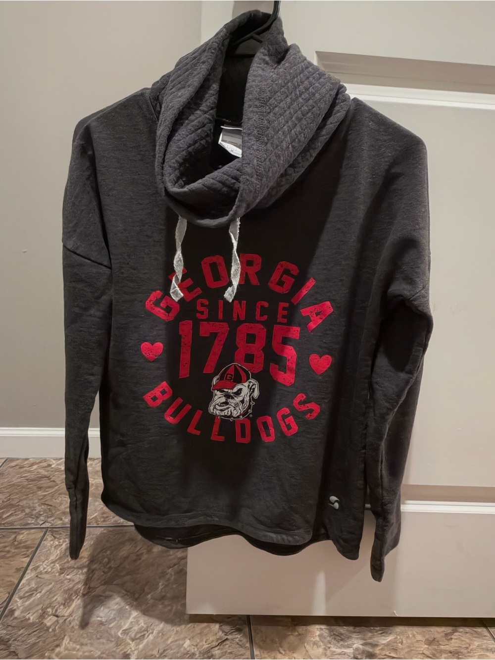 Soffe Georgia Bulldogs Cowl Neck Sweatshirt - juniors medium
